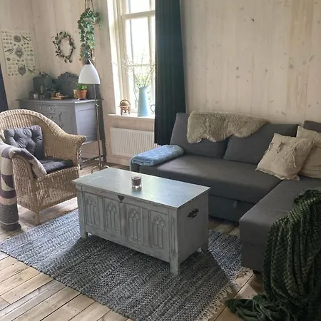 Blue Bird Country House Aalst
